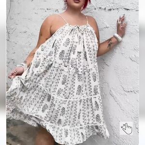 Torrid Festi Adjustable White &  Gray Tassel Halter Tiered Dress 3X NWT